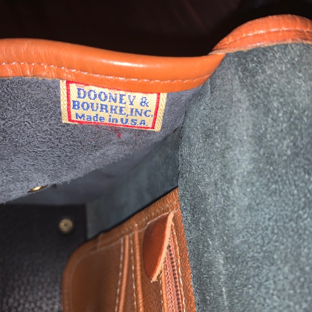Purse - Picture 2 of 3